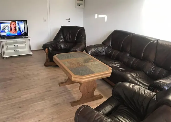 Apartment Gaestewohnung Gesamte Unterkunft- Tv- Internet *